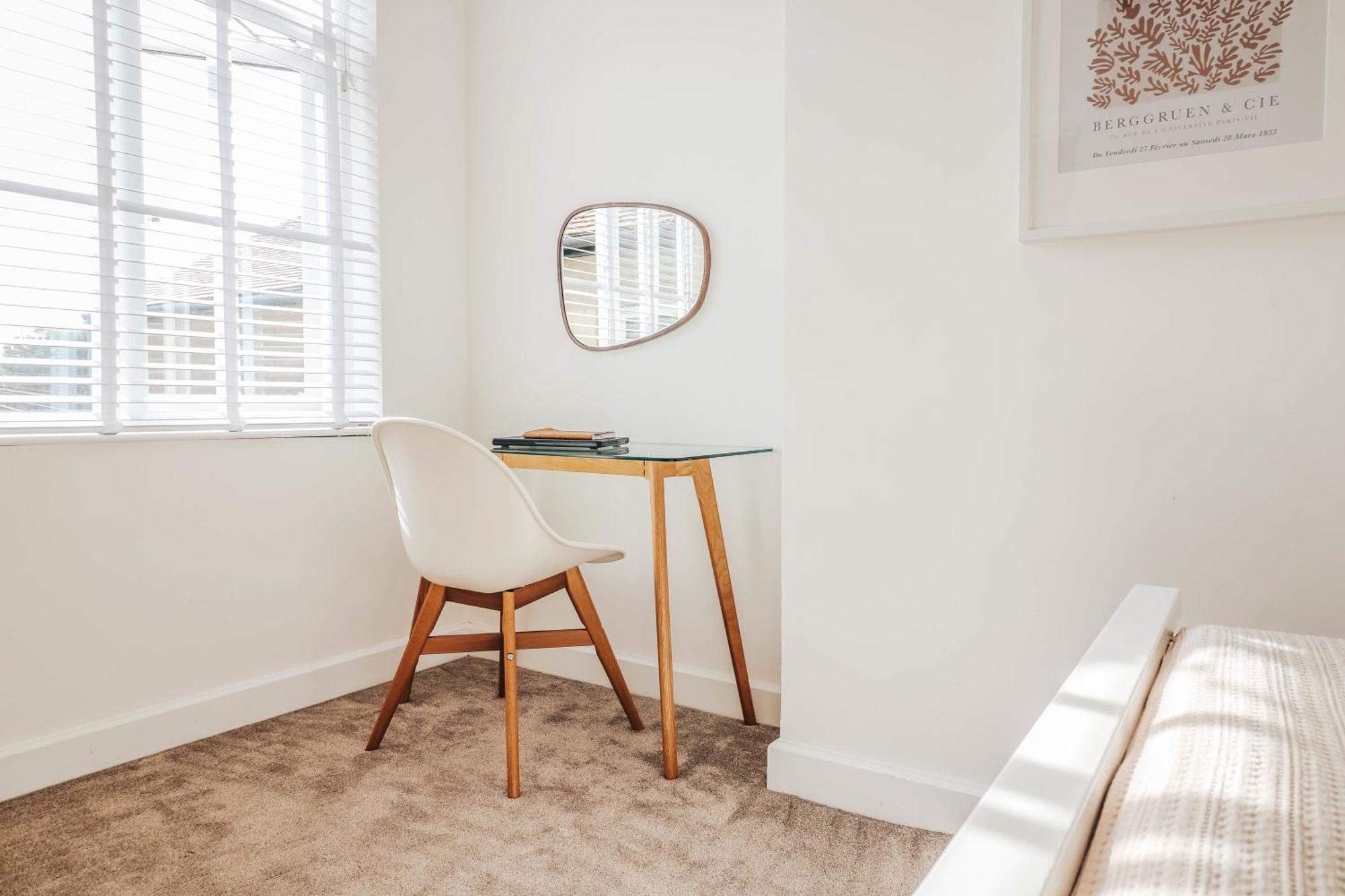 Principality View Apartment Two, By Solace Stays Cardiff Exterior foto